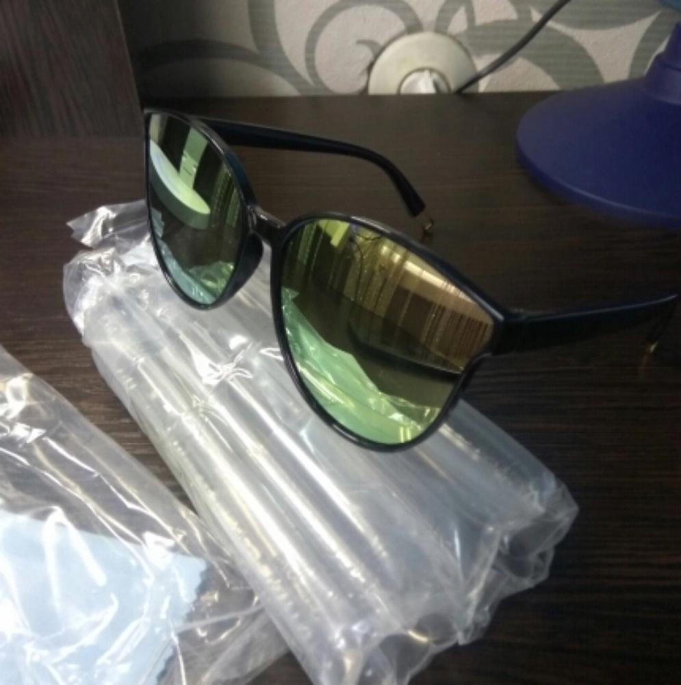 New! Mirror sunglasses. - Picture 2 of 5